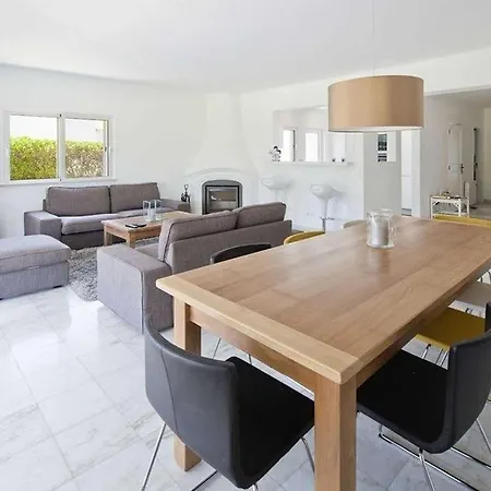 Luxury Algarve Villa: Private Pool Walk To Villa *