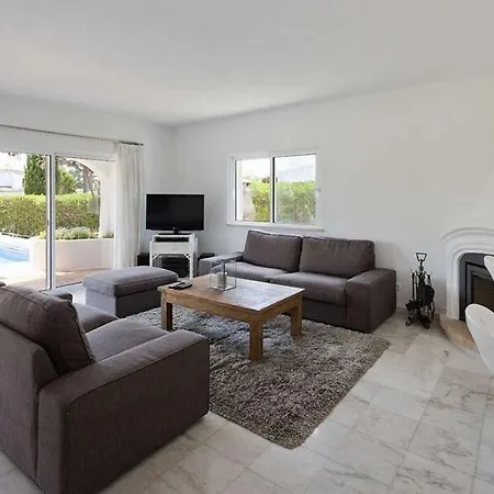 Luxury Algarve Villa: Private Pool Walk To Villa *