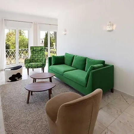 Luxury Algarve Villa: Private Pool Walk To