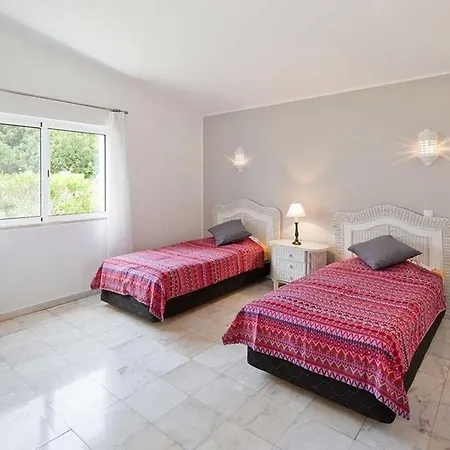 Villa Luxury Algarve Villa: Private Pool Walk To *